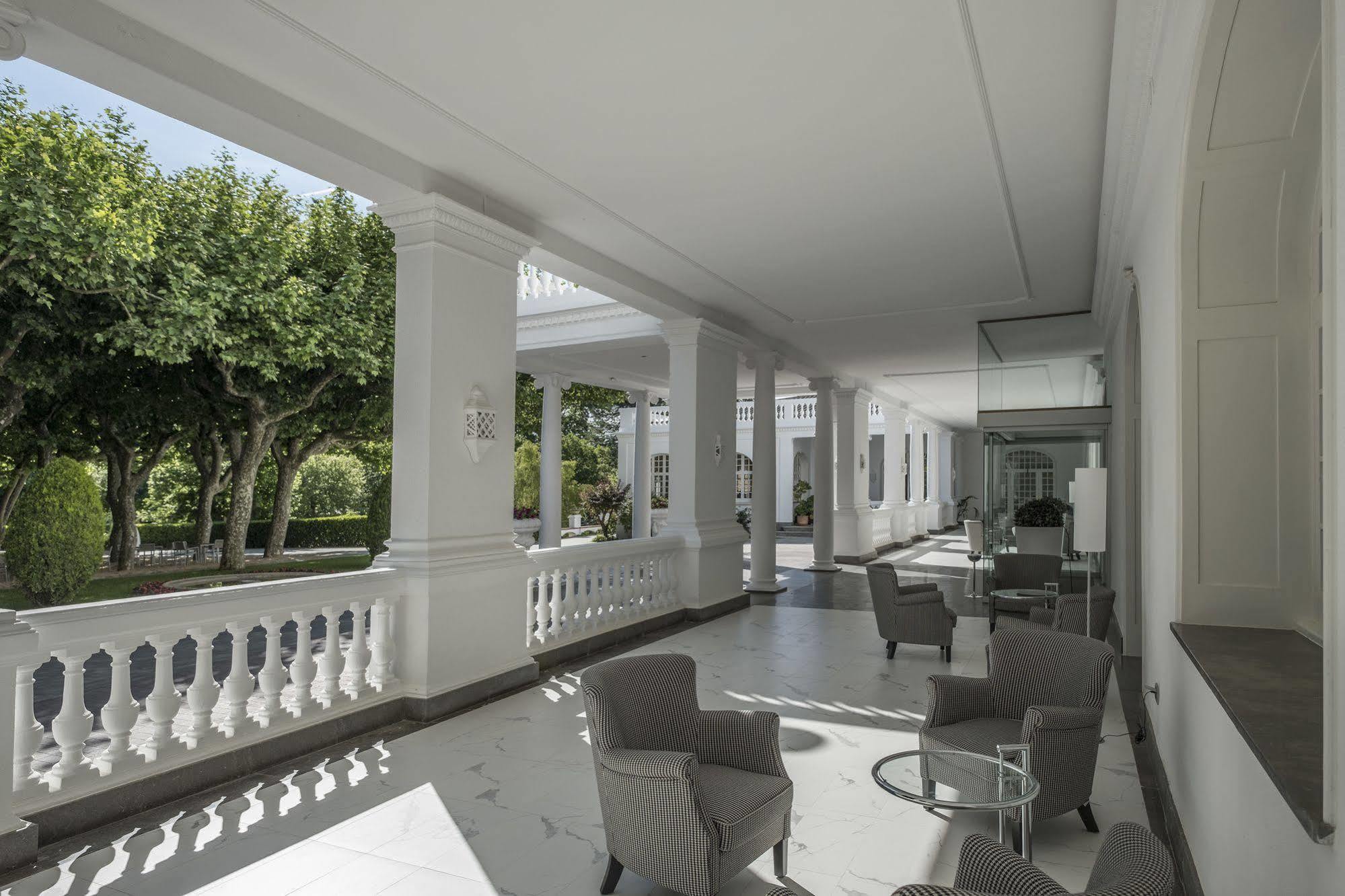 Hotel Balneari Termes Orion Santa Coloma De Farners Buitenkant foto